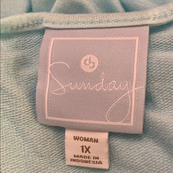 Sunday Blouse - Picture 3 of 3